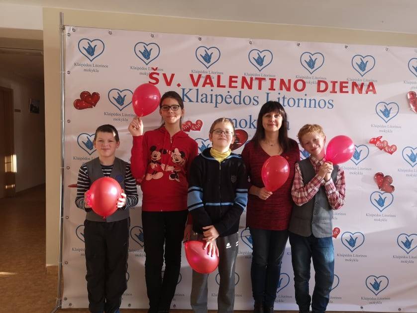 52038583_10156639985126858_817276265760292864_n